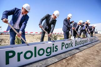 A Prologis letette új, 21.000 négyzetméteres spekulatív épületének alapkövét Budapesten