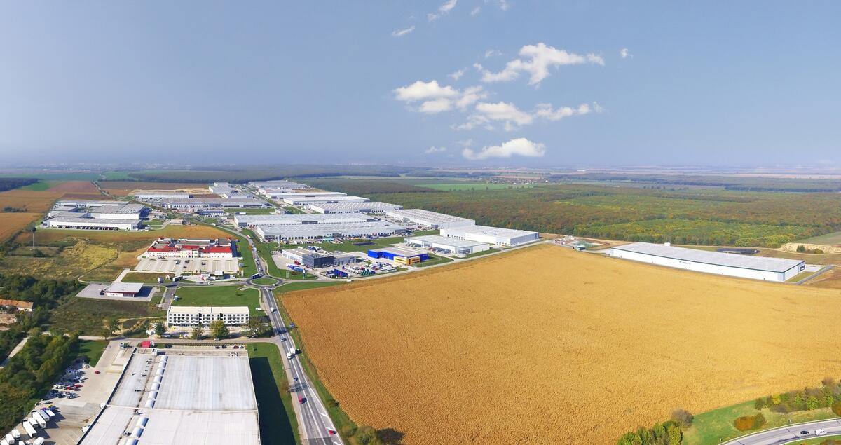Két új épülettel bővül a Prologis Park Bratislava